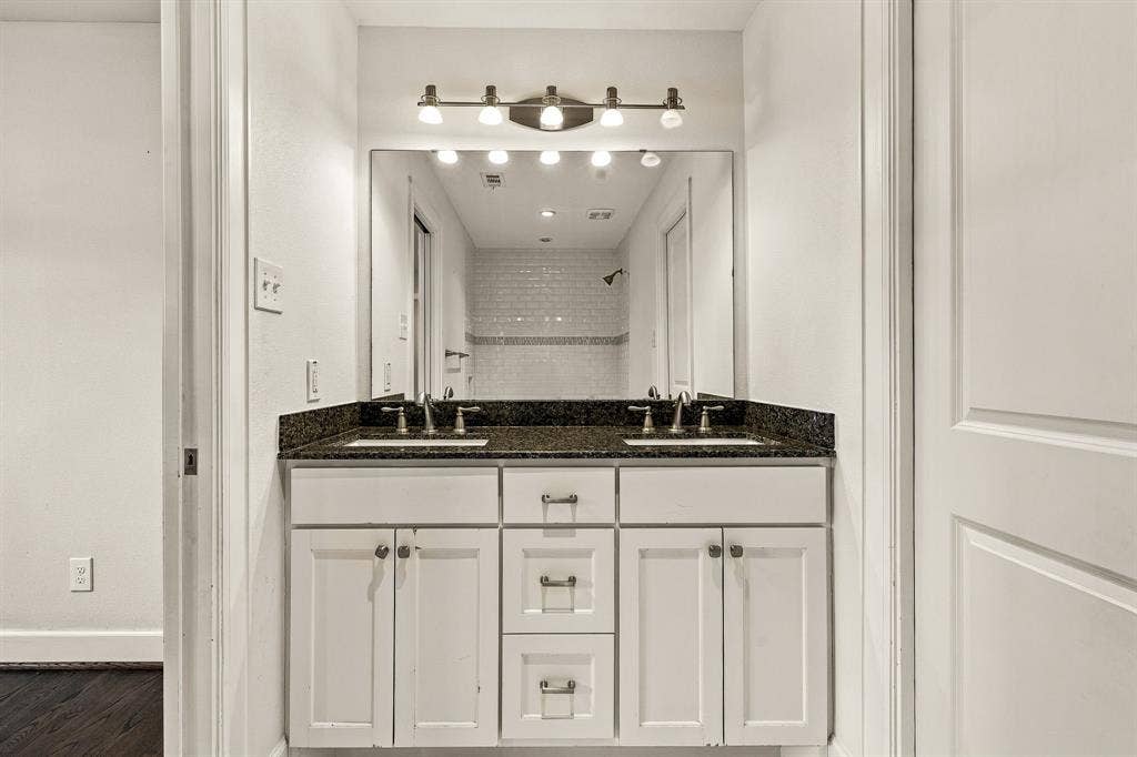 6828 Santa Maria Lane, Dallas, TX 75214 6828 Santa Maria Lane, Dallas, TX 75214