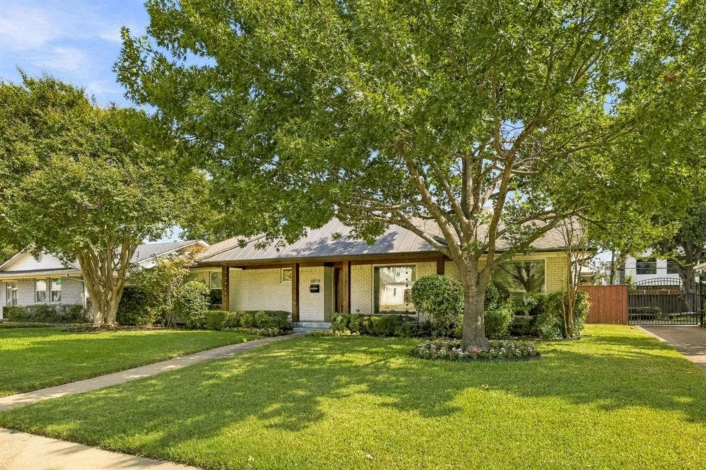 6828 Santa Maria Lane, Dallas, TX 75214 6828 Santa Maria Lane, Dallas, TX 75214