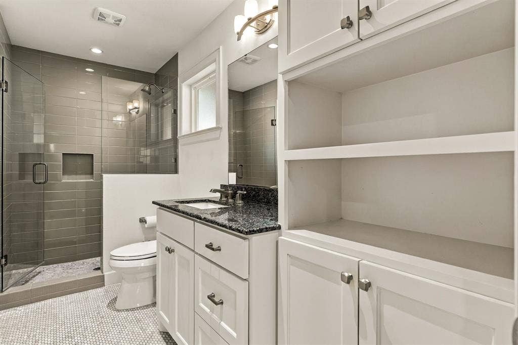 6828 Santa Maria Lane, Dallas, TX 75214 6828 Santa Maria Lane, Dallas, TX 75214