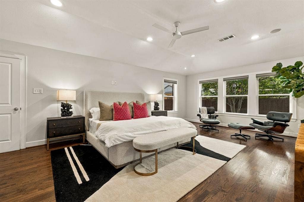 6828 Santa Maria Lane, Dallas, TX 75214 6828 Santa Maria Lane, Dallas, TX 75214