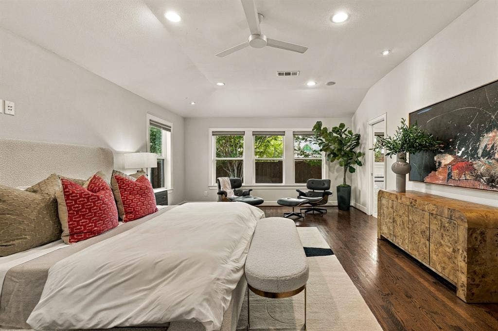 6828 Santa Maria Lane, Dallas, TX 75214 6828 Santa Maria Lane, Dallas, TX 75214