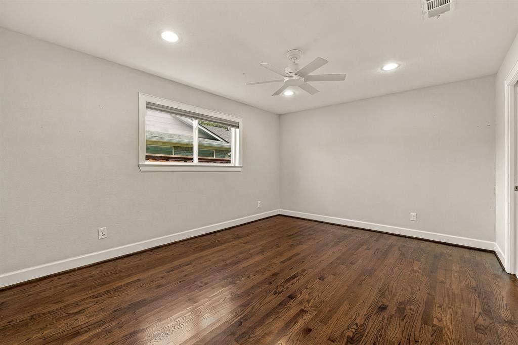 6828 Santa Maria Lane, Dallas, TX 75214 6828 Santa Maria Lane, Dallas, TX 75214