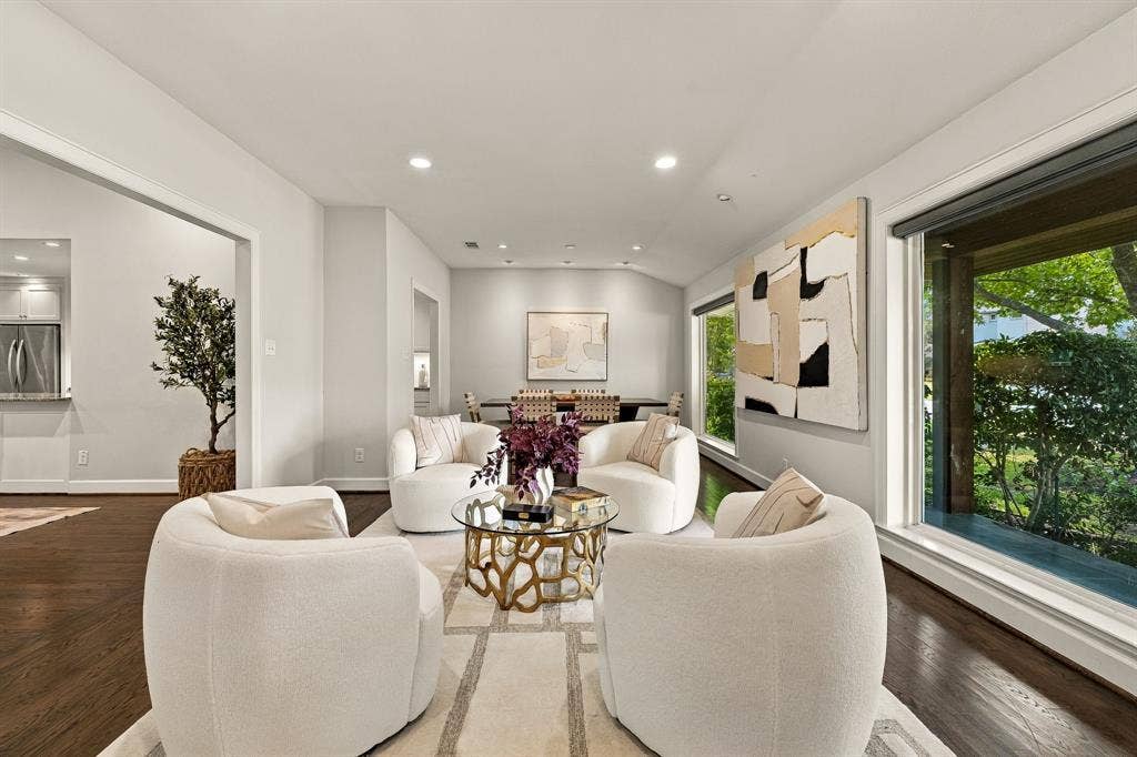 6828 Santa Maria Lane, Dallas, TX 75214 6828 Santa Maria Lane, Dallas, TX 75214