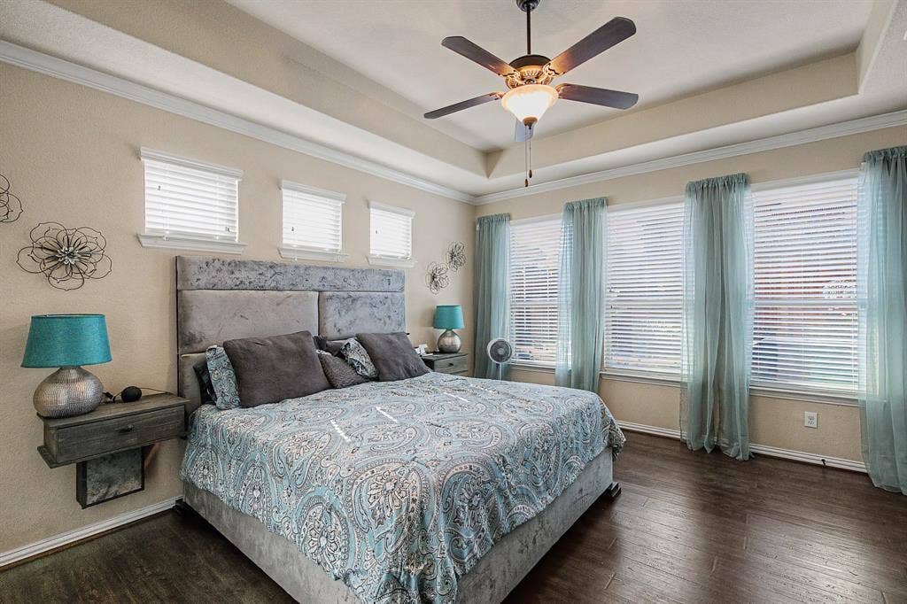 9939 Amberwoods Lane, Frisco, TX 75035 Master suite Downstairs (one of two!)