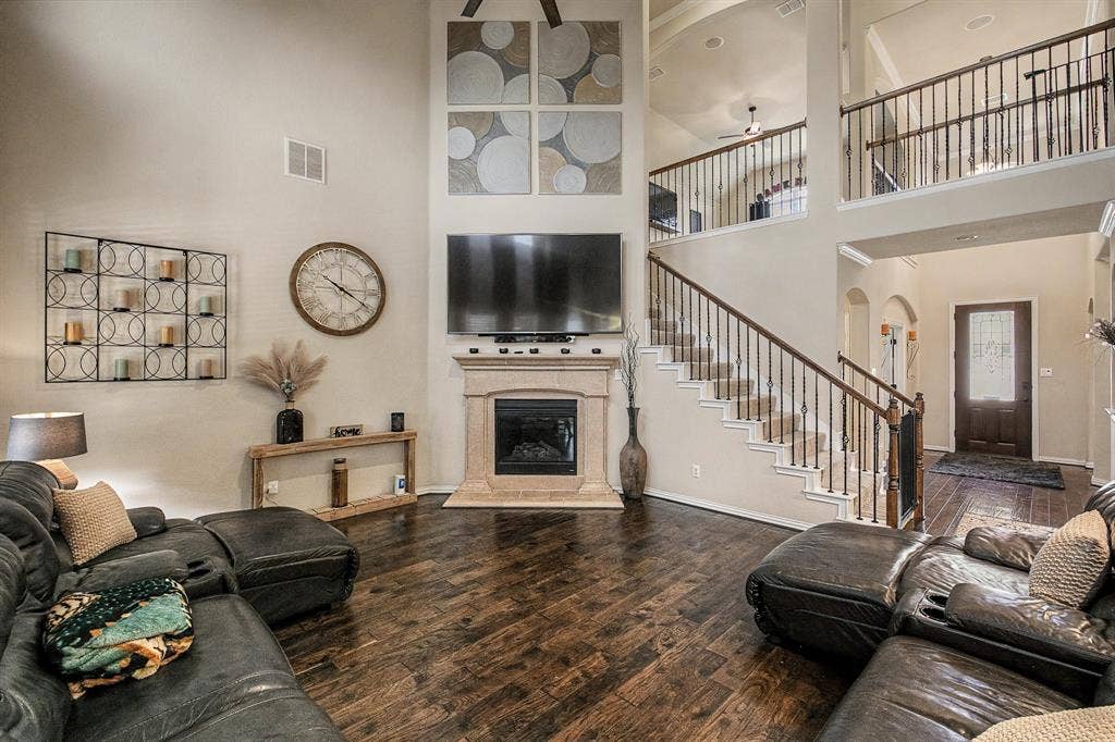 9939 Amberwoods Lane, Frisco, TX 75035 9939 Amberwoods Lane, Frisco, TX 75035