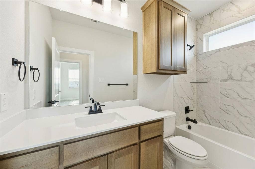 9156 Emory Oak Drive, Frisco, TX 75035 Representative
