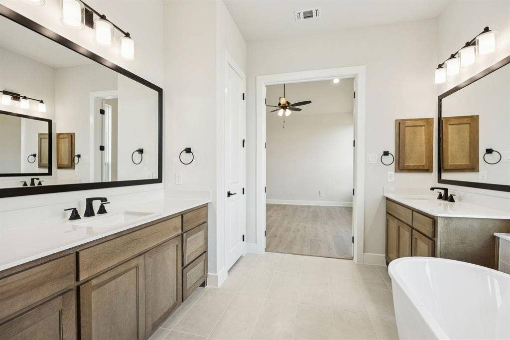 9156 Emory Oak Drive, Frisco, TX 75035 Representative