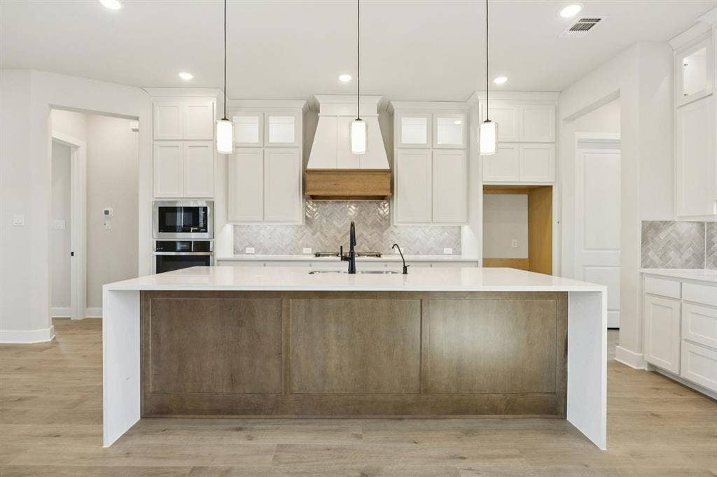 9156 Emory Oak Drive, Frisco, TX 75035 Representative