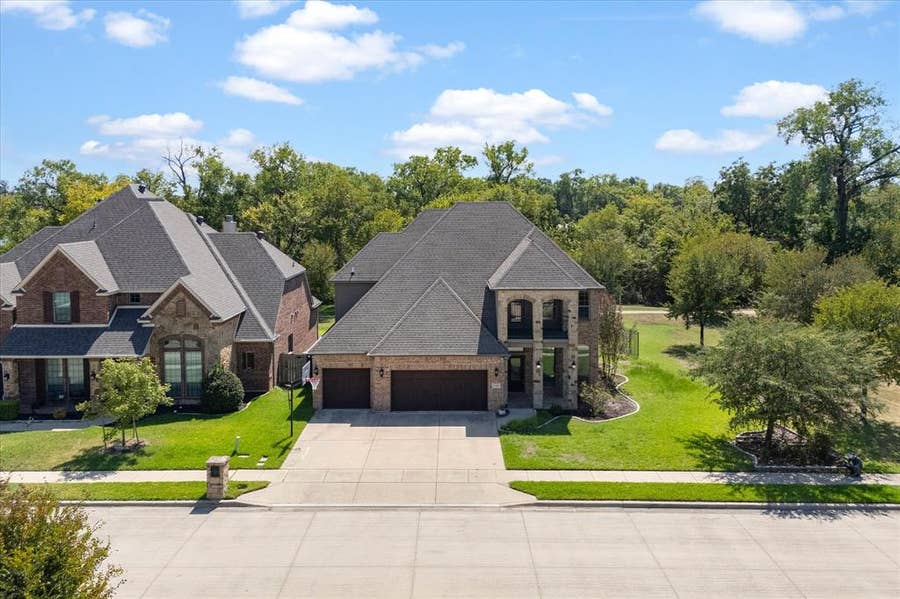 Property photo for 9300 Wood Duck Drive, Fort Worth, TX