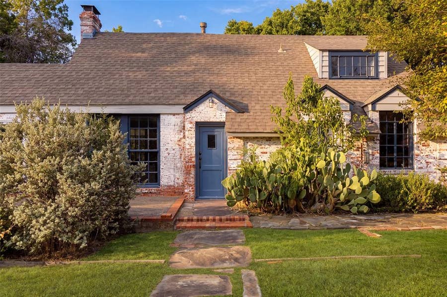 Property photo for 2865 Alden Avenue, Dallas, TX