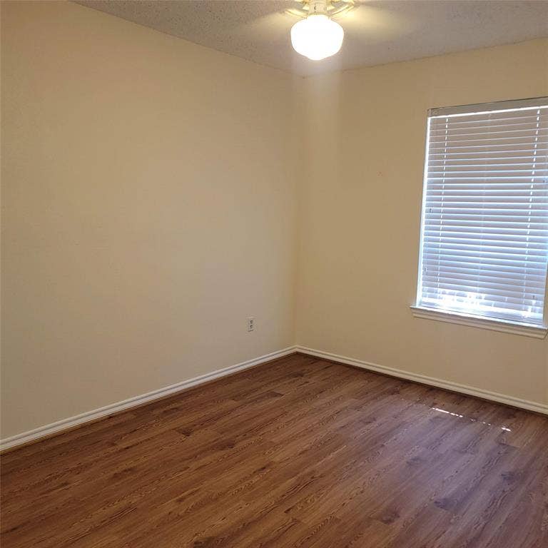 615 Arleta Lane, Ennis, TX 75119 615 Arleta Lane, Ennis, TX 75119