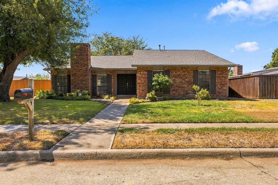 Property photo for 932 Grand Teton Drive, Plano, TX
