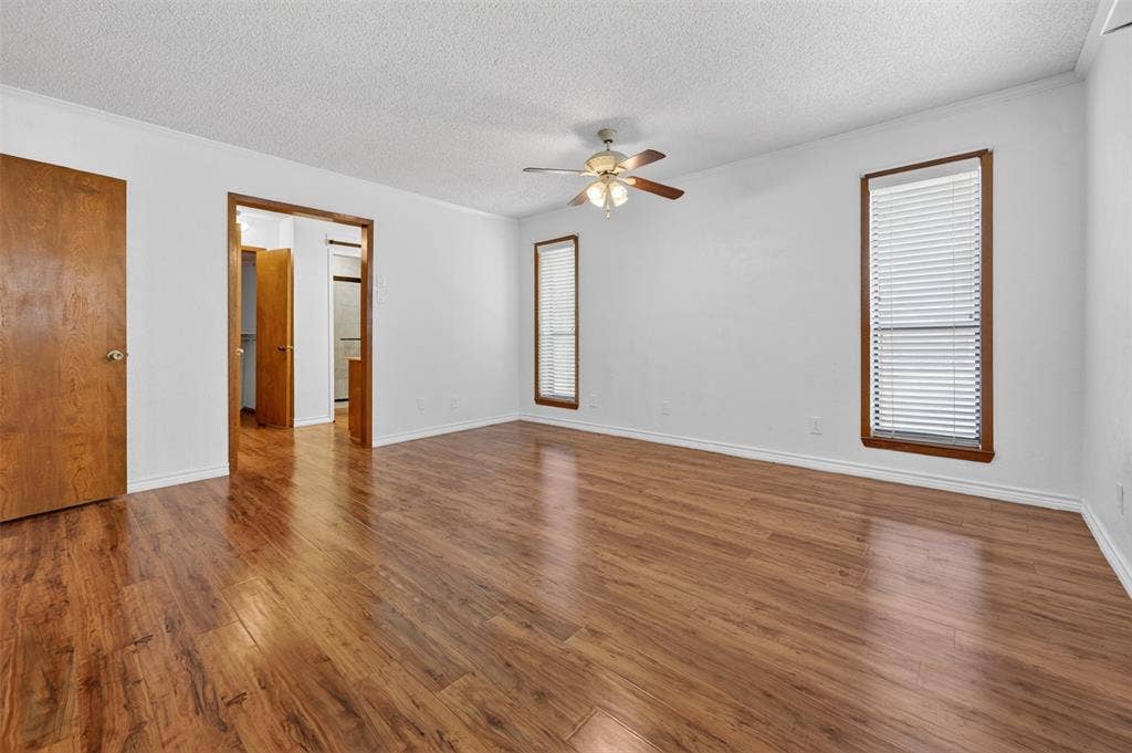 106 Snyder Ranch Road, Trinidad, TX 75163 Large primary bedroom with en-suite bathroom