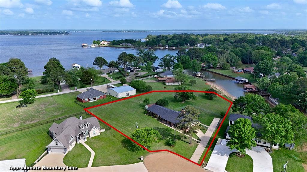 106 Snyder Ranch Road, Trinidad, TX 75163 Property backs to one of the canals of Cedar Creek Lake