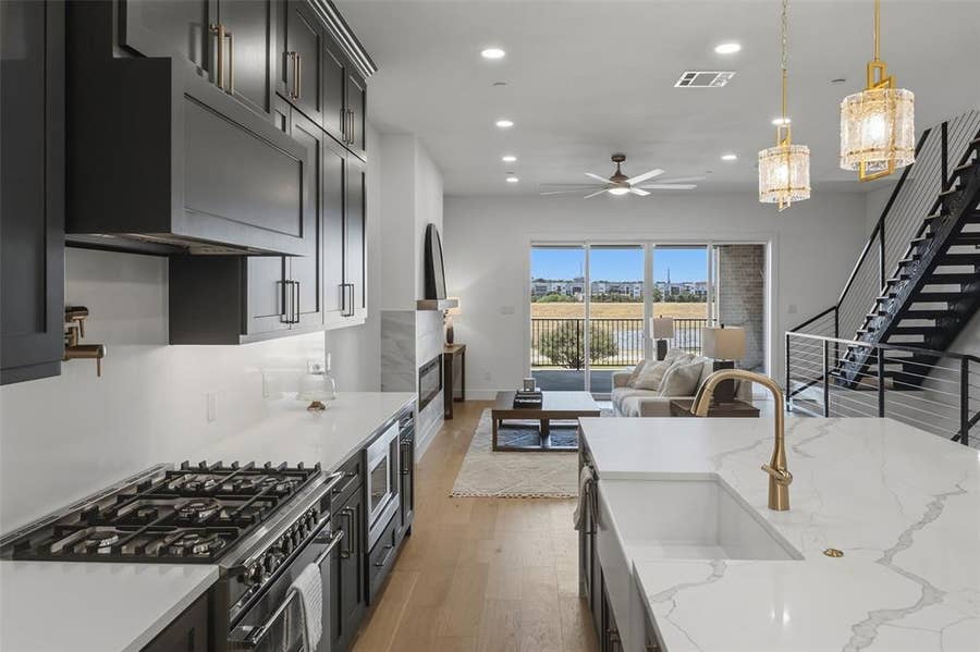 Property photo for 408 Vista Buena Trail, Fort Worth, TX