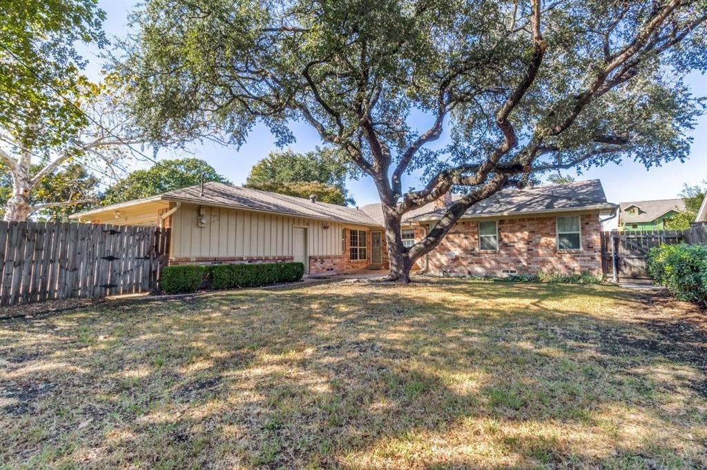 1317 Chickasaw Drive, Richardson, TX 75080 1317 Chickasaw Drive, Richardson, TX 75080