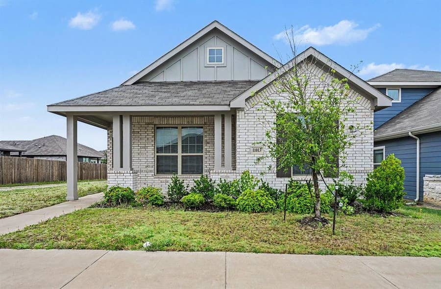 Property photo for 11013 Firebrush Lane, Fort Worth, TX