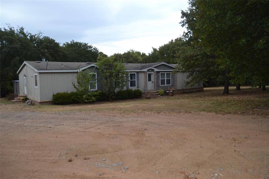 Property photo for 17414 Bridgeview Road, Madill, OK