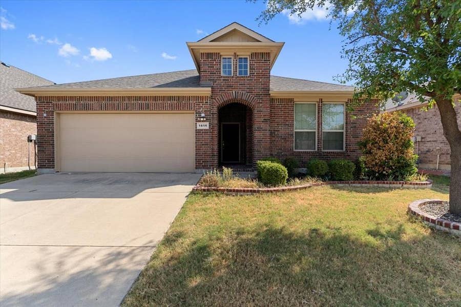 Property photo for 1816 Placitas Trail, Fort Worth, TX