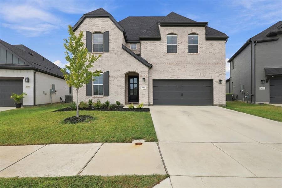 Property photo for 16917 Leatherflower Boulevard, Justin, TX