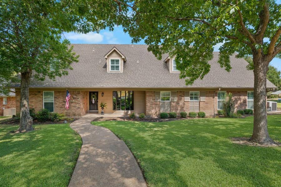 Property photo for 10026 Forest View Drive, Woodway, TX