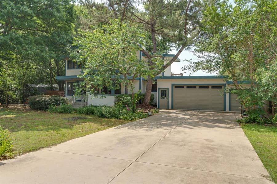Property photo for 1301 Dublin Street, Grapevine, TX