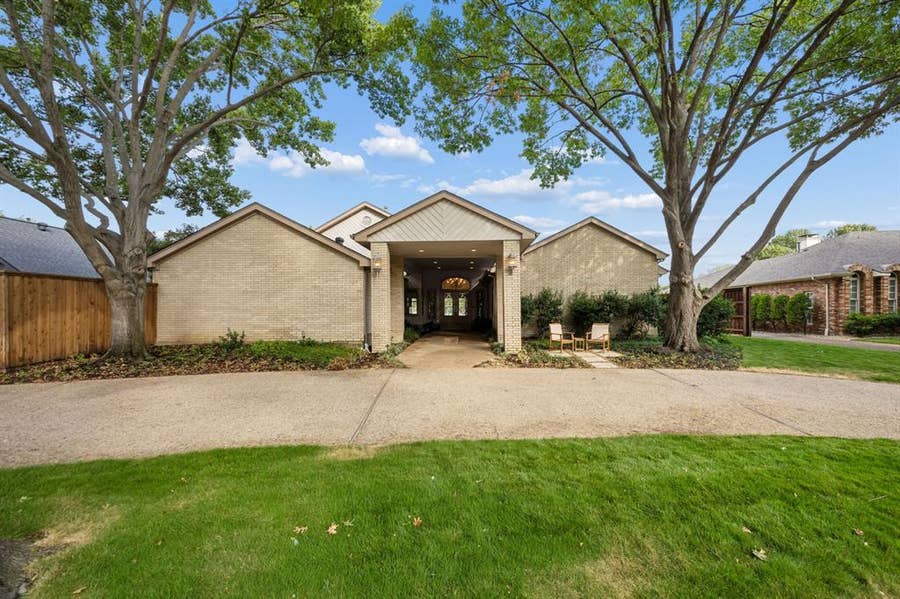 Property photo for 13217 Woodhaven Drive, Farmers Branch, TX