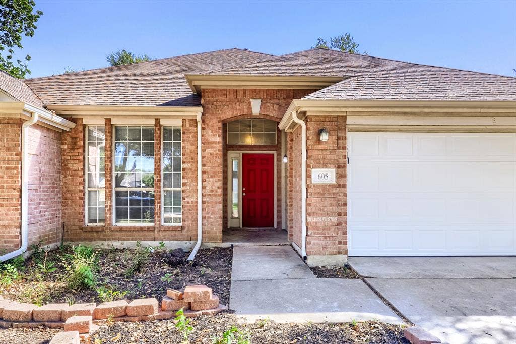 605 Oakbrook Drive, Burleson, TX 76028 605 Oakbrook Drive, Burleson, TX 76028