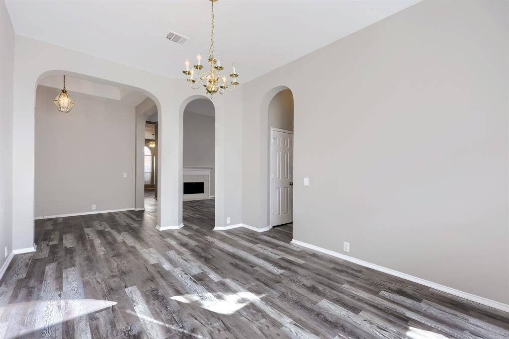 605 Oakbrook Drive, Burleson, TX 76028 605 Oakbrook Drive, Burleson, TX 76028