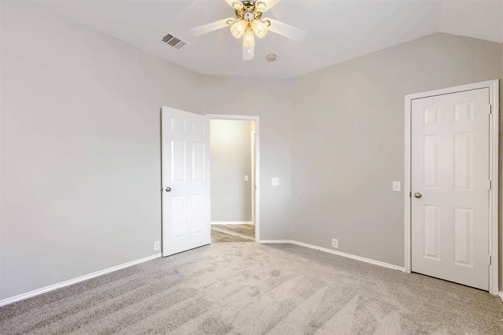 605 Oakbrook Drive, Burleson, TX 76028 605 Oakbrook Drive, Burleson, TX 76028