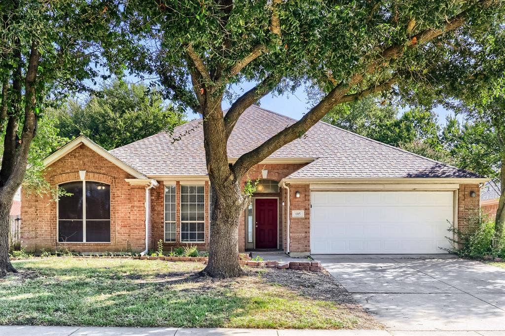 605 Oakbrook Drive, Burleson, TX 76028 605 Oakbrook Drive, Burleson, TX 76028