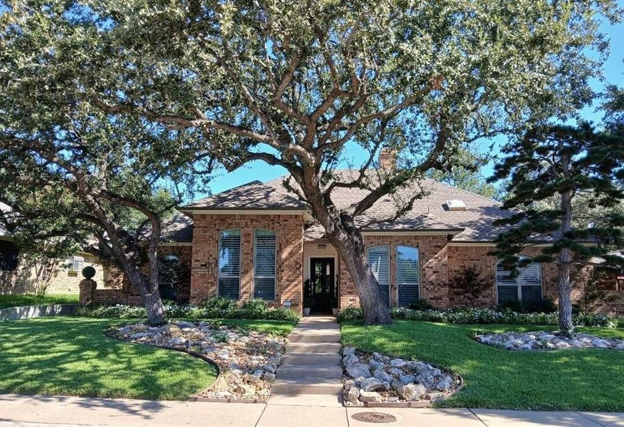 Property photo for 6305 Crested Butte Drive, Dallas, TX