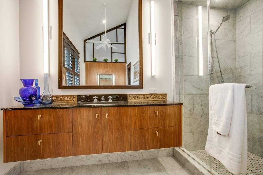 Stunning Primary Suite with Soaking Tub and Steam Shower