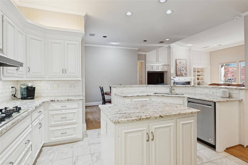 5929 Newgate Lane, Plano, TX 75093