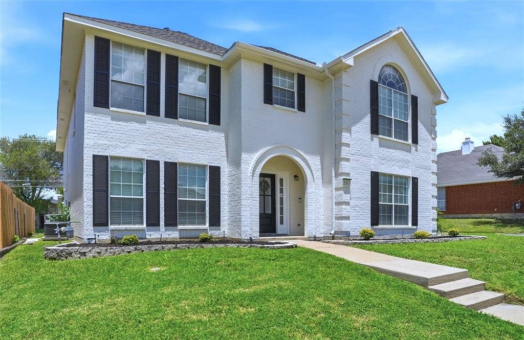 1415 Sutton Drive, Carrollton, TX 75006