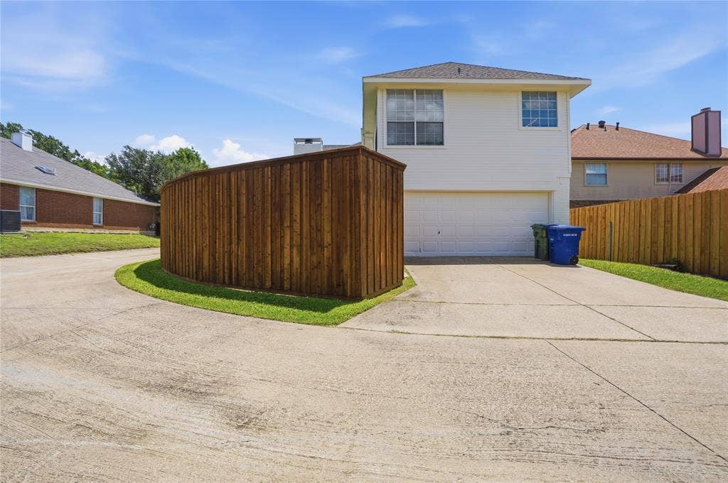 1415 Sutton Drive, Carrollton, TX 75006