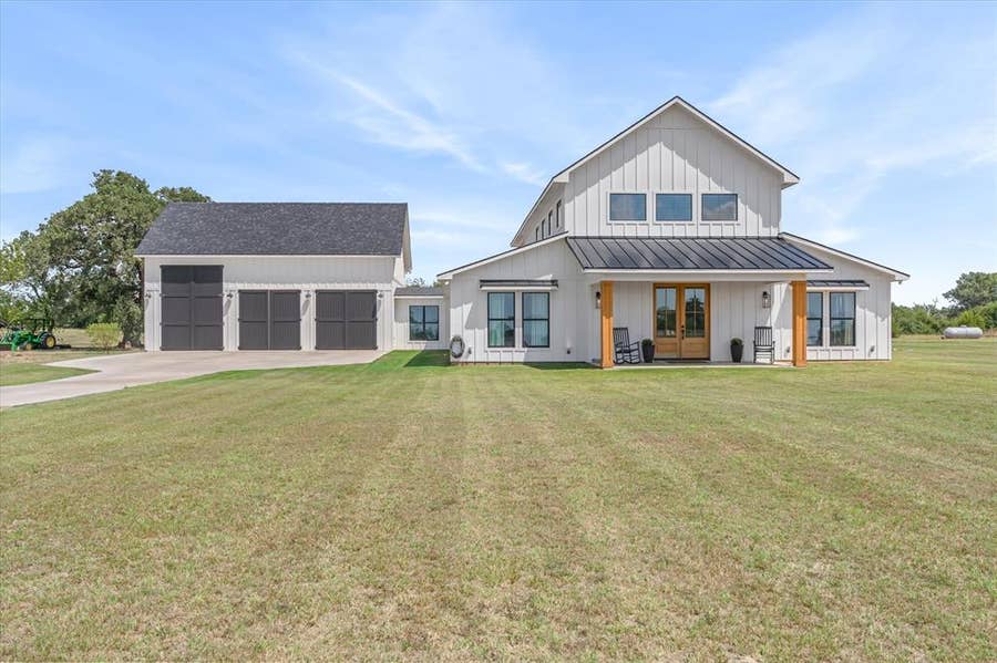 Property photo for 586 VZ County Road 1504, Van, TX