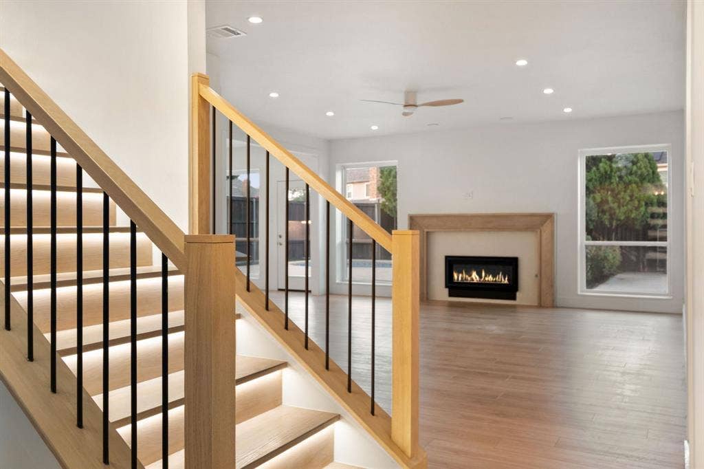 7504 Hughes Drive, Plano, TX 75024 Stairs