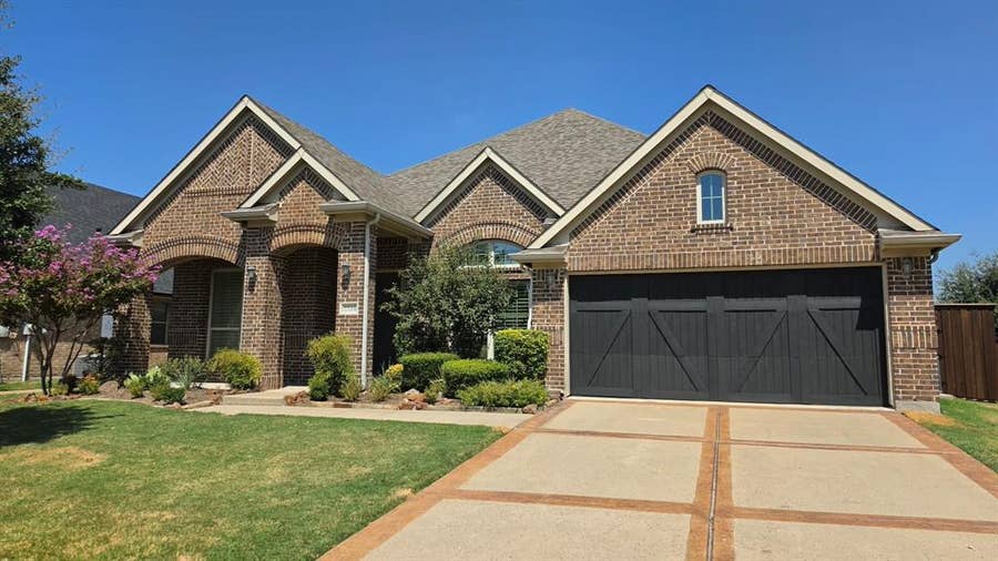 Property photo for 5144 Kerstyn Drive, Frisco, TX