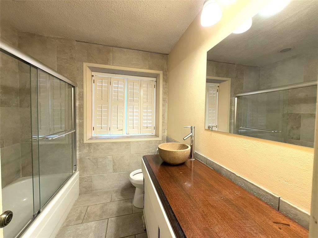 653 Thompson Drive, Coppell, TX 75019 653 Thompson Drive, Coppell, TX 75019