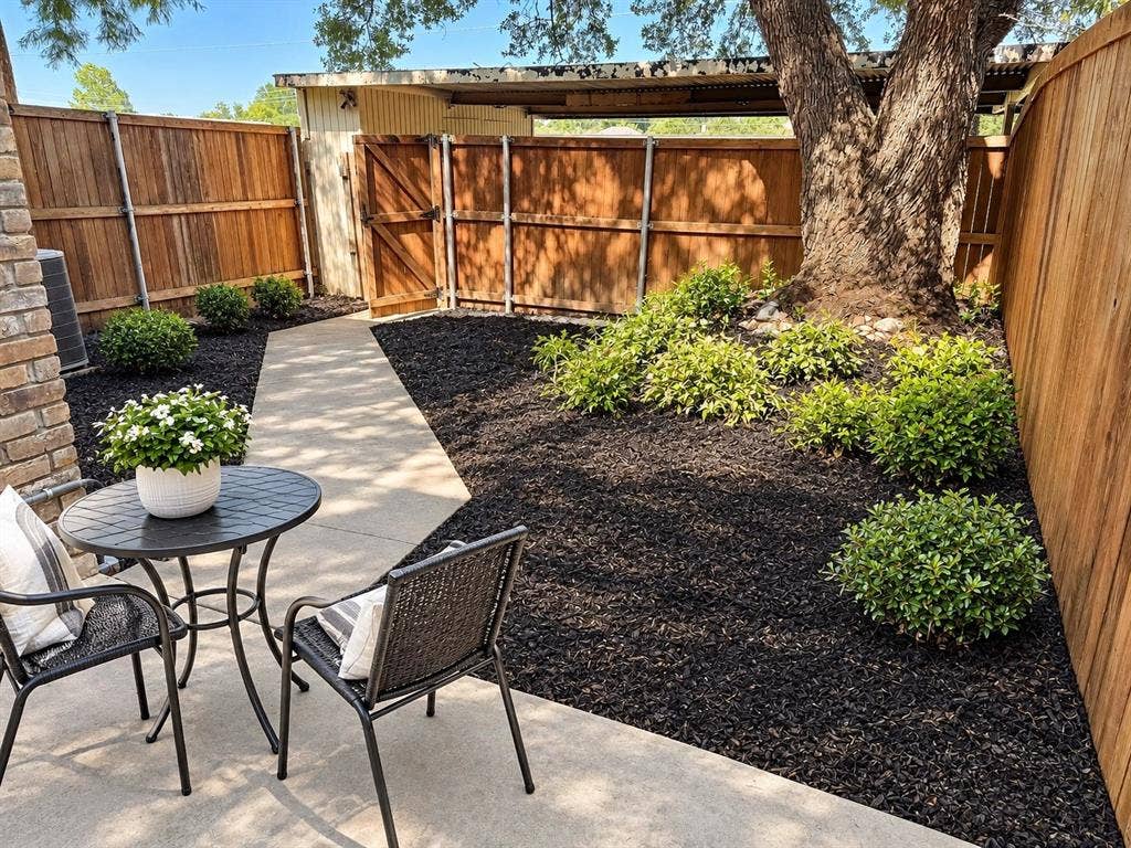 525 Towne House Lane, Richardson, TX 75081 525 Towne House Lane, Richardson, TX 75081