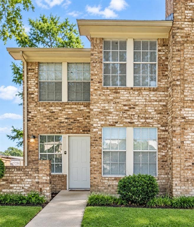 525 Towne House Lane, Richardson, TX 75081 525 Towne House Lane, Richardson, TX 75081
