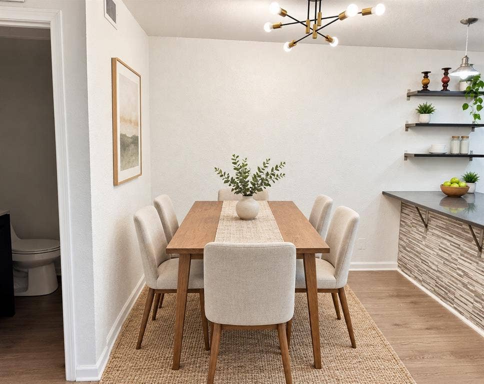 525 Towne House Lane, Richardson, TX 75081 525 Towne House Lane, Richardson, TX 75081