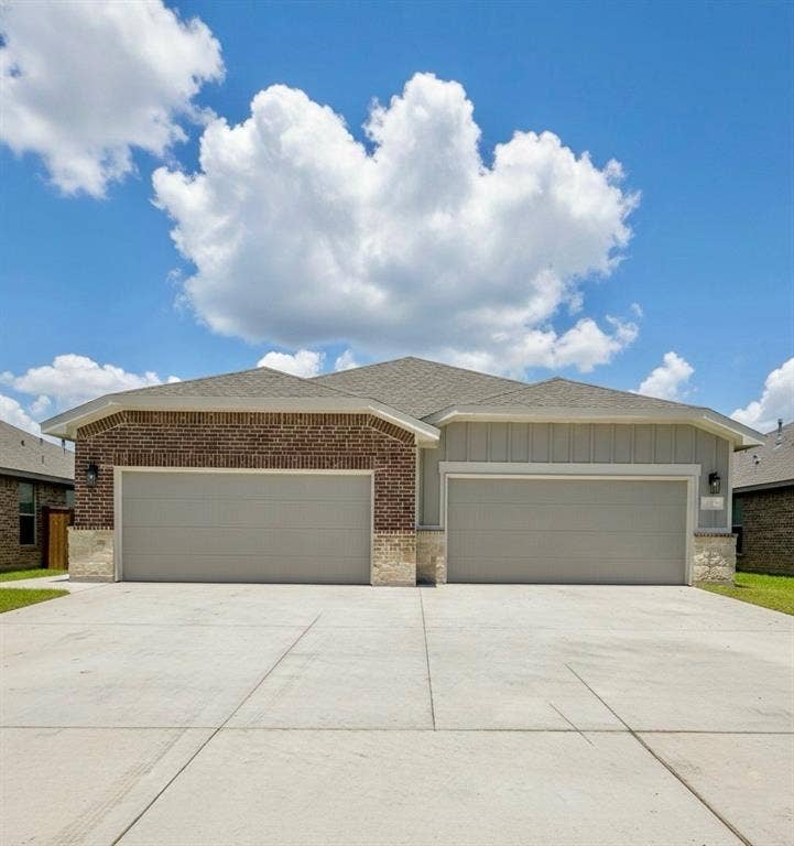 Property photo for 721 Blackland Drive, Venus, TX