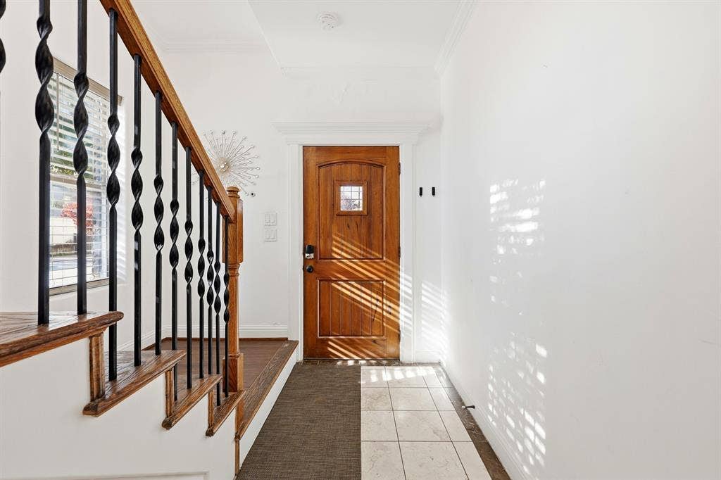 5102 Mission Avenue, #5102B, Dallas, TX 75206 View of the front door on level 1