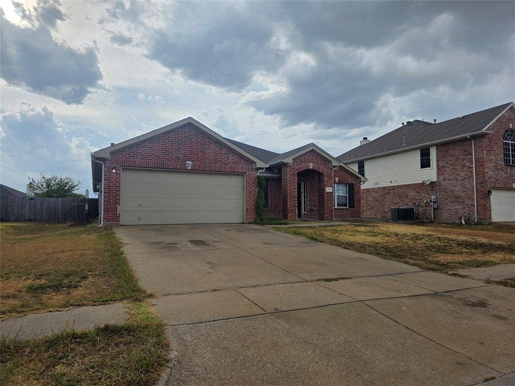 3315 Desert Sage, Grand Prairie, TX 75052 3315 Desert Sage, Grand Prairie, TX 75052