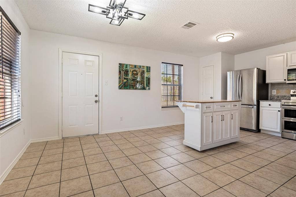 536 Nance Drive, Cedar Hill, TX 75104