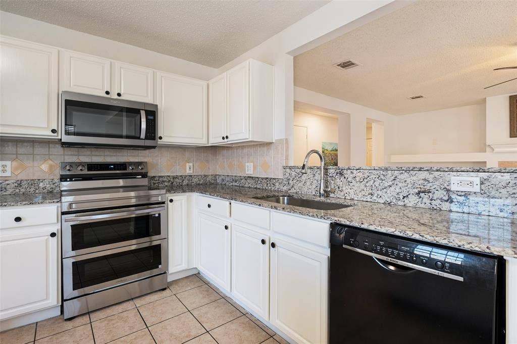 536 Nance Drive, Cedar Hill, TX 75104