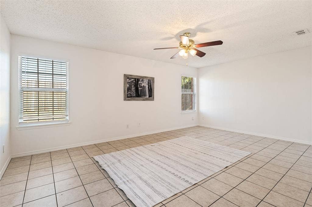 536 Nance Drive, Cedar Hill, TX 75104