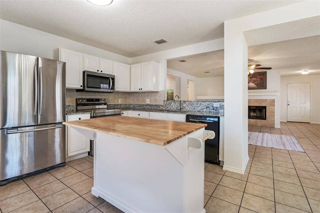 536 Nance Drive, Cedar Hill, TX 75104